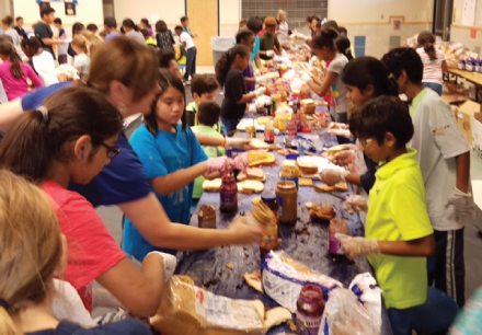 McCoy Elementary Makes Sandwiches to Feed the Homeless