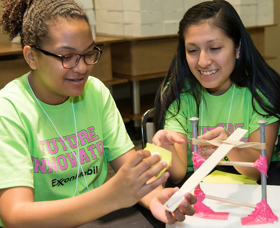 Middle School Girls Explore Engineering