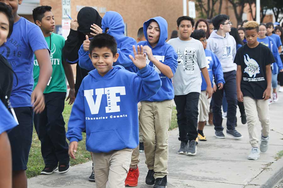 Students Participate in Texas Walks 2017